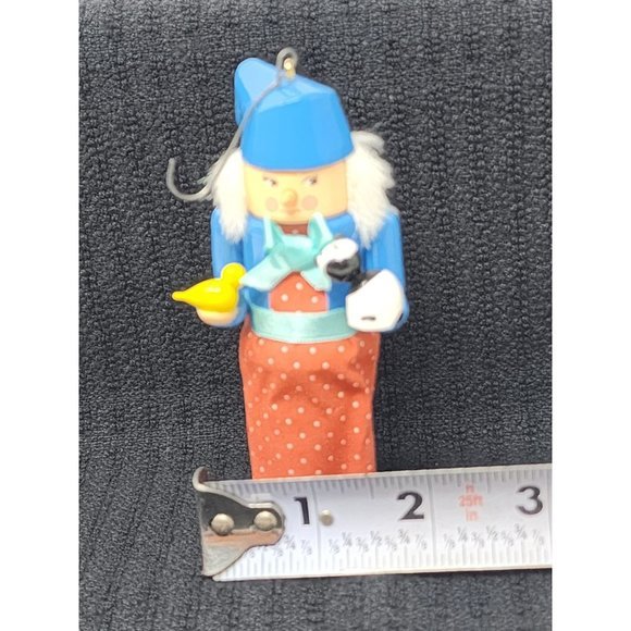 1992 Hallmark Keepsake Frieda The Animals Friend North Pole Nutcracker Ornament - Picture 7 of 8